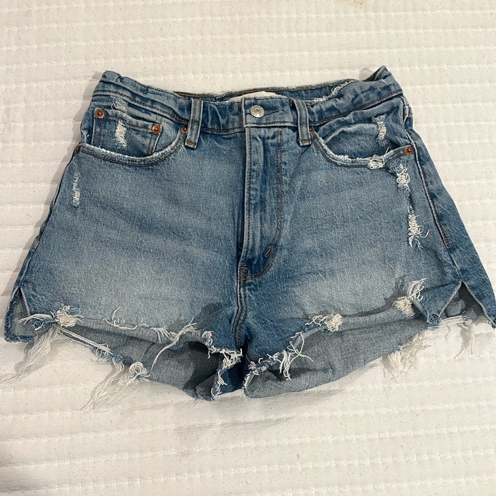 Abercrombie & Fitch High Rise Curve Love Mom Short, sz 27/4